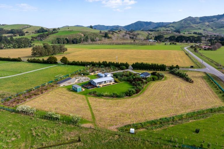 Photo of property in 460 Haringa Road, Carrington, Carterton, 5791