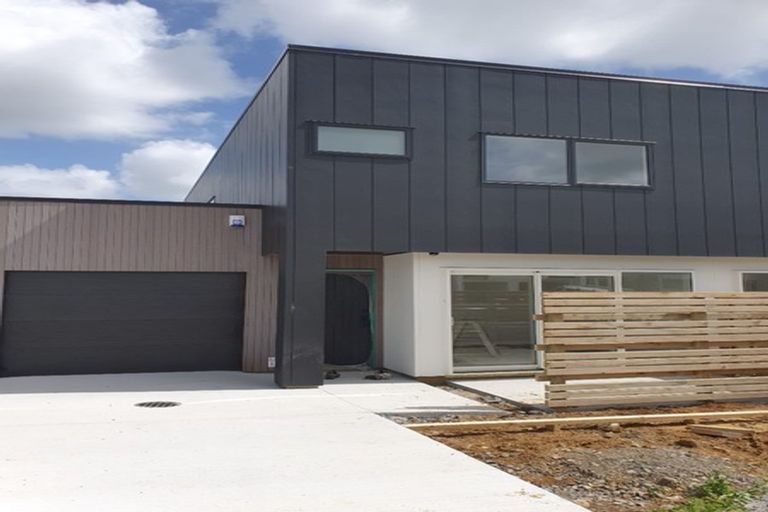 Photo of property in 4 Hoiho Road, Pukekohe, 2120