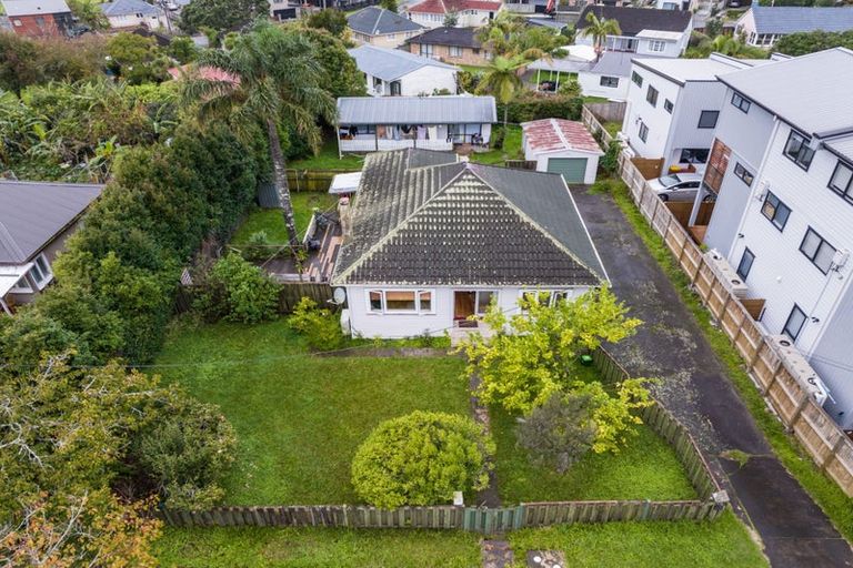 Photo of property in 48 Astley Avenue, New Lynn, Auckland, 0600