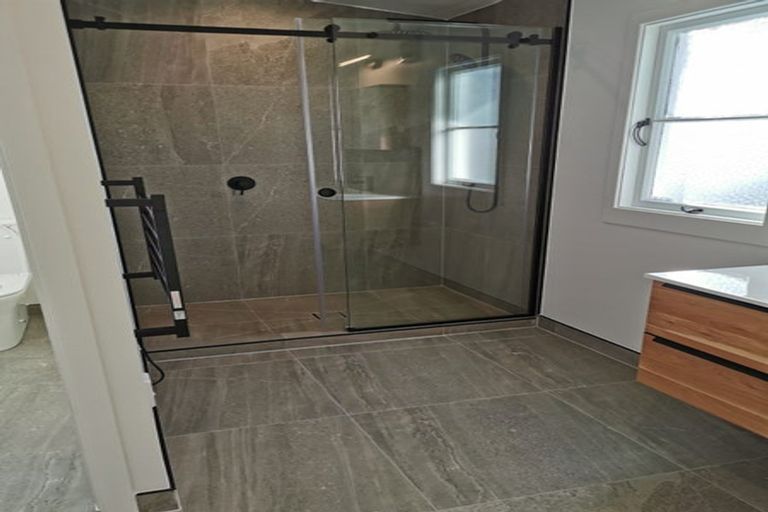 Photo of property in 141 Colwill Road, Massey, Auckland, 0614