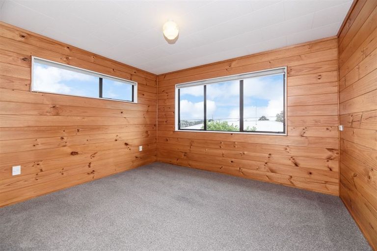 Photo of property in 57 Cliff View Drive, Green Bay, Auckland, 0604