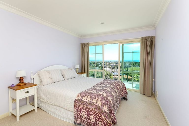 Photo of property in 43b Veale Road, Frankleigh Park, New Plymouth, 4371