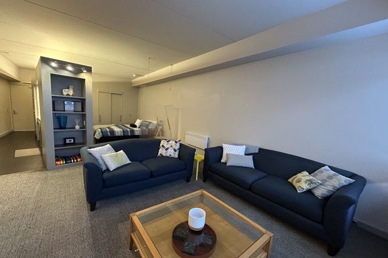 Photo of property in Gerondis Bldg Apartments, 408/60 Willis Street, Wellington Central, Wellington, 6011