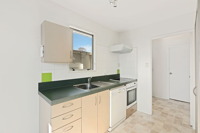 Photo of property in 14 Saint Lukes Street, Woolston, Christchurch, 8062