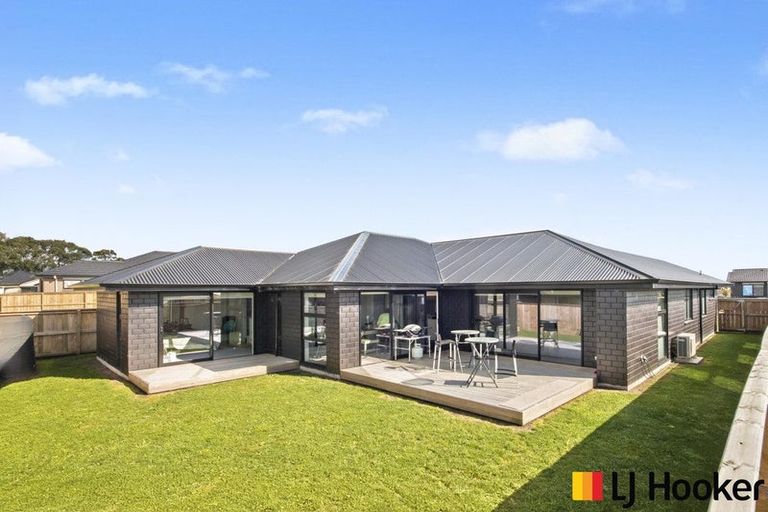 Photo of property in 9 Booker Drive, Tuakau, 2121