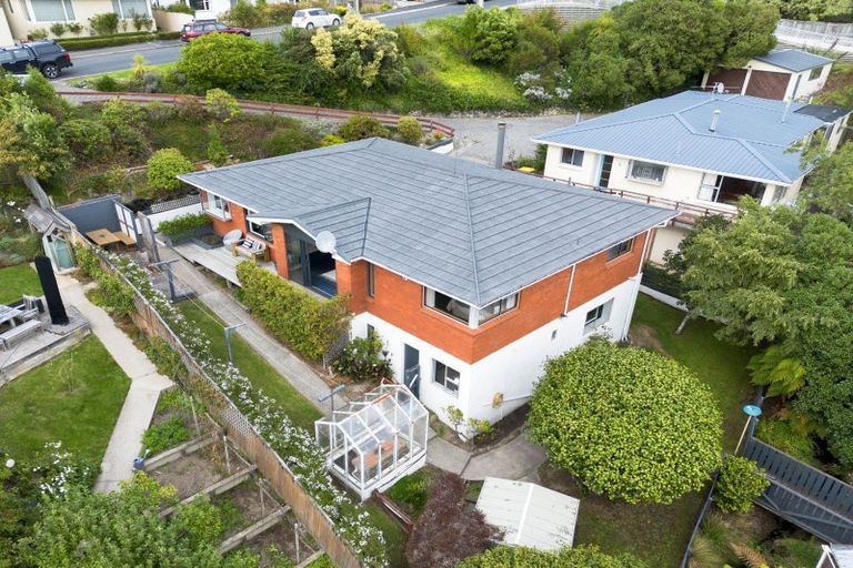 Photo of property in 42 Cliffs Road, Saint Clair, Dunedin, 9012