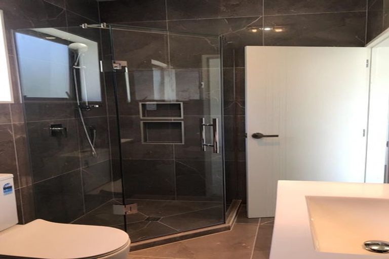 Photo of property in 3 Gamble Way, Massey, Auckland, 0614