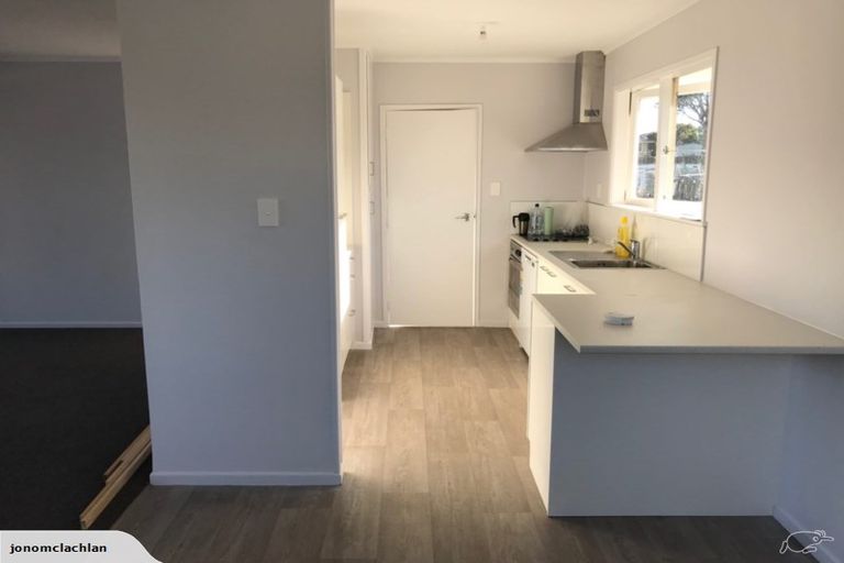 Photo of property in 12 Mascot Avenue, Mangere, Auckland, 2022