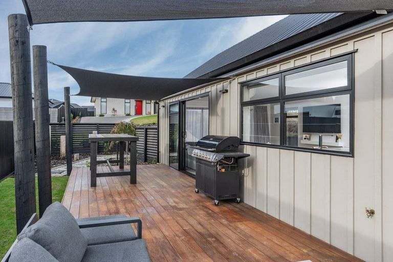 Photo of property in 64 Heathfield Drive, Mosgiel, 9024