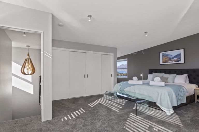 Photo of property in 1/11 Gum Lane, Queenstown, 9300