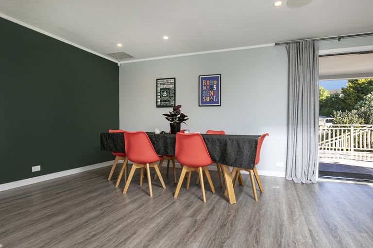 Photo of property in 125 Solar Road, Glen Eden, Auckland, 0602