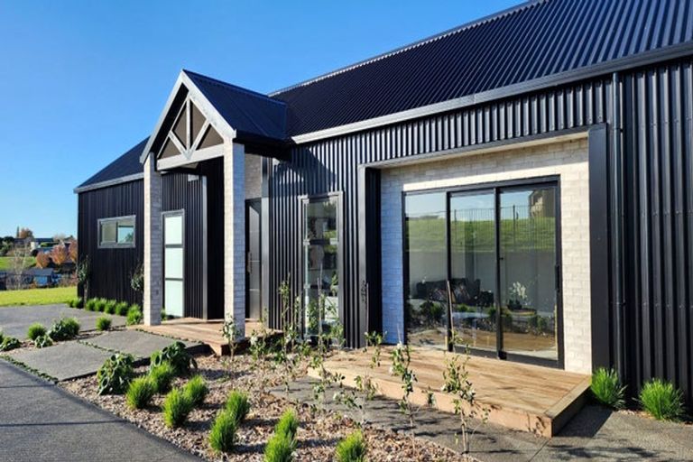 Photo of property in 12 Headlands Drive, Te Awamutu, 3875