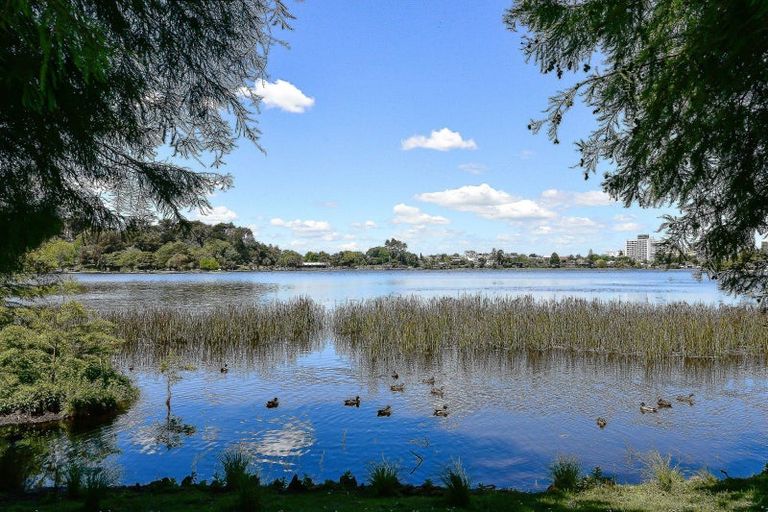 Photo of property in 19 Lake Domain Drive, Frankton, Hamilton, 3204