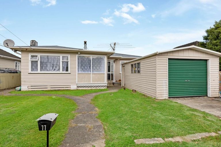 Photo of property in 11 Russell Road, Wainuiomata, Lower Hutt, 5014