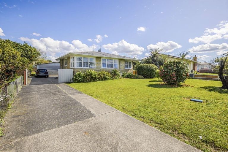 Photo of property in 51 President Avenue, Papakura, 2110