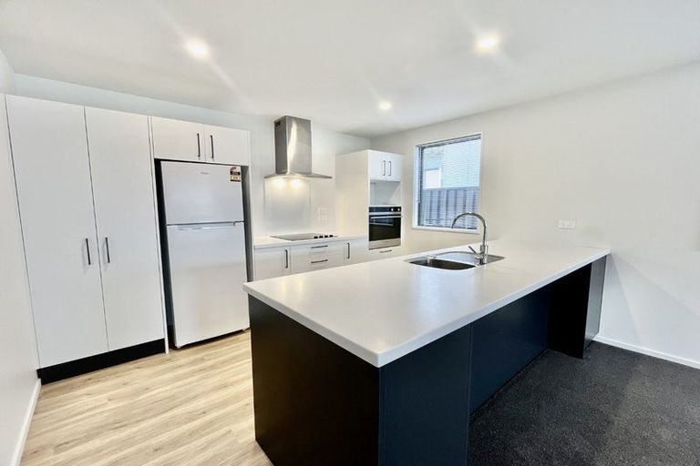 Photo of property in 17 Wheatsheaf Lane, Heathcote Valley, Christchurch, 8022