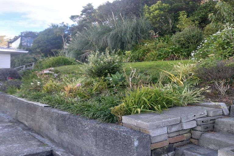 Photo of property in 32 Arapiko Street, Johnsonville, Wellington, 6037