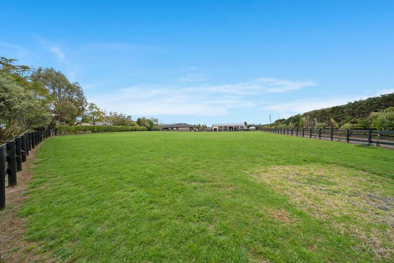 Photo of property in 2b Masters Road, Waiuku, 2681