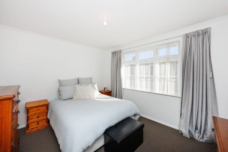 Photo of property in 14 Forbury Avenue, Takaro, Palmerston North, 4412