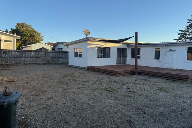 Photo of property in 5 Oak Avenue, Nawton, Hamilton, 3200