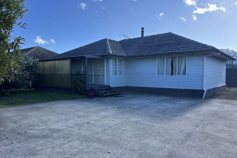 Photo of property in 641 Te Atatu Road, Te Atatu Peninsula, Auckland, 0610