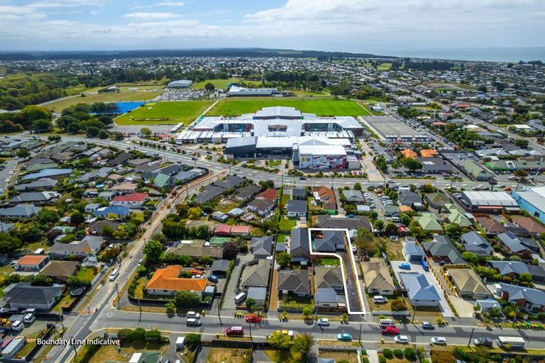 Photo of property in 96a Willryan Avenue, New Brighton, Christchurch, 8083