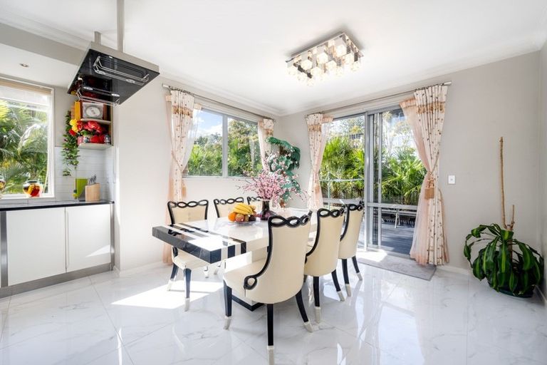 Photo of property in 7 Kinmont Rise, East Tamaki Heights, Auckland, 2016