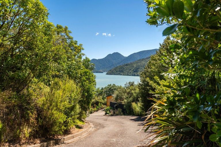 Photo of property in 710 Queen Charlotte Drive, Havelock, 7281