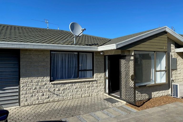 Photo of property in 2/25 Lyndon Street, Riccarton, Christchurch, 8041