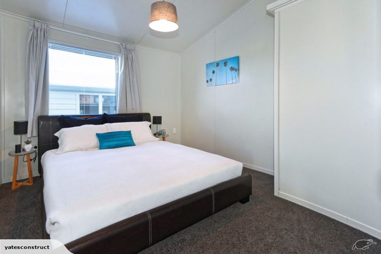 Photo of property in 3a Kingsbridge Drive, Burwood, Christchurch, 8083