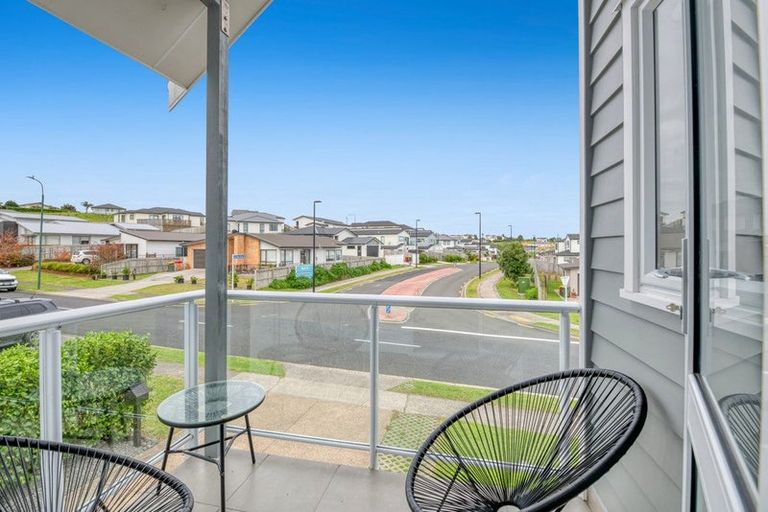 Photo of property in 115 Parkview Drive, Gulf Harbour, Whangaparaoa, 0930