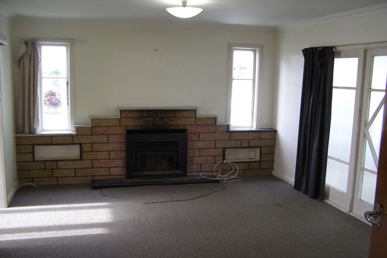 Photo of property in 1 Jeffares Place, Taradale, Napier, 4112