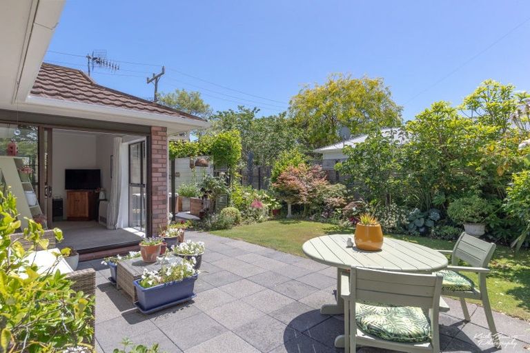 Photo of property in 2b Terminus Street, Silverstream, Upper Hutt, 5019