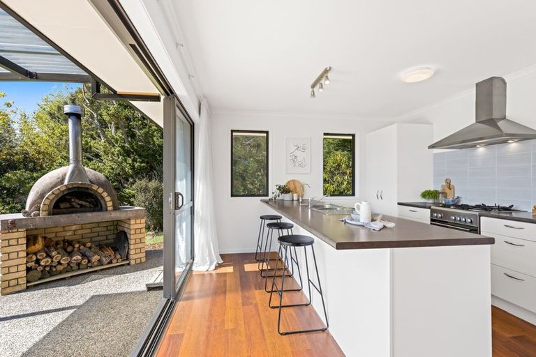 Photo of property in 21 Hepburn Creek Road, Warkworth, 0981