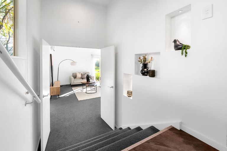 Photo of property in 10 Strata View, Western Heights, Hamilton, 3200