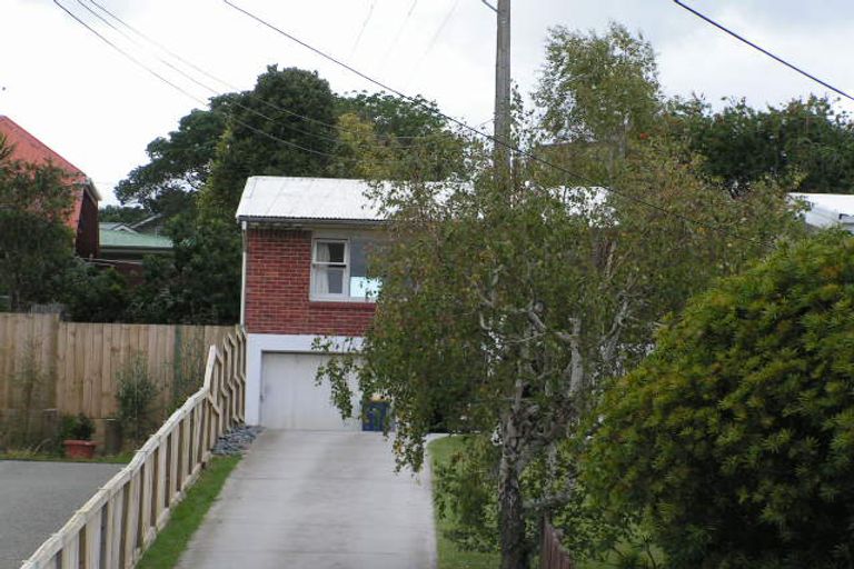 Photo of property in 2/4 Birchfield Road, Hauraki, Auckland, 0622