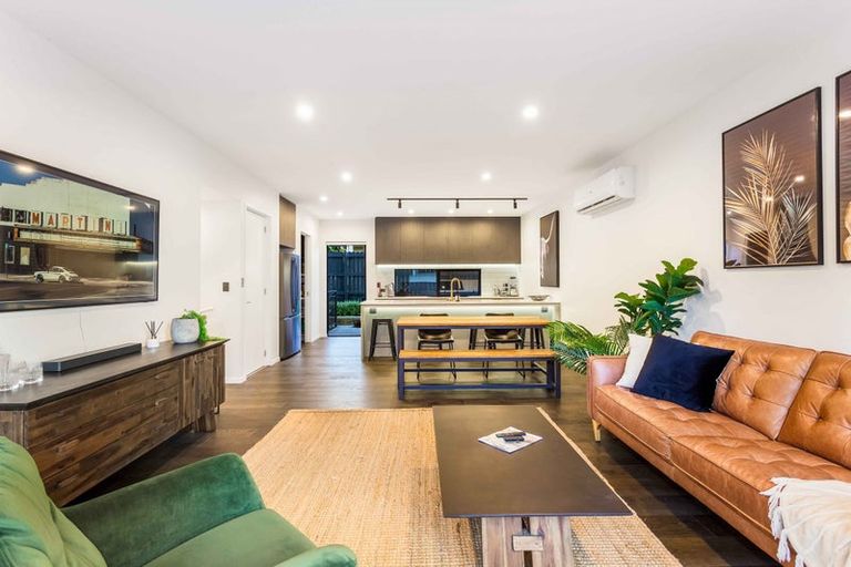 Photo of property in 12 Stockade View Lane, Howick, Auckland, 2014