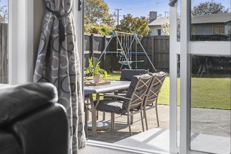 Photo of property in 70 Mears Road, St Andrews, Hamilton, 3200