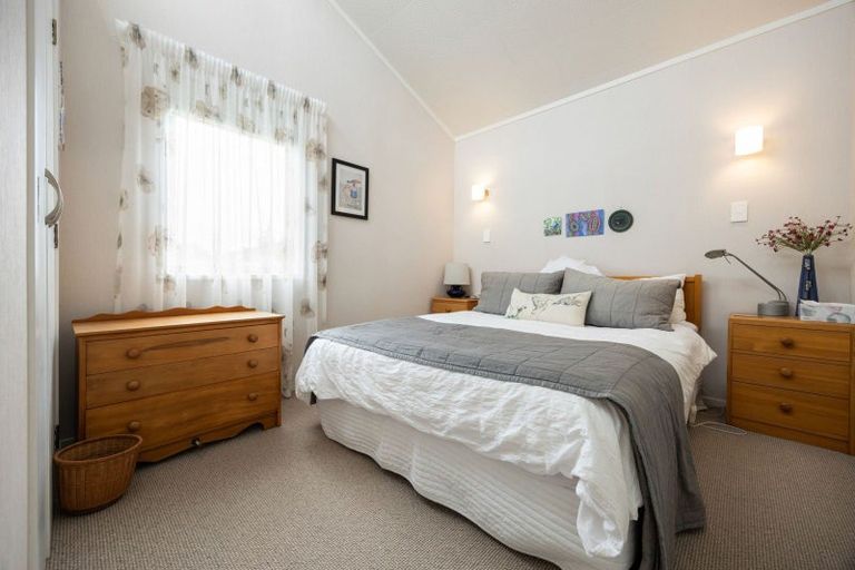 Photo of property in 1 Sheriff Place, Riverlea, Hamilton, 3216