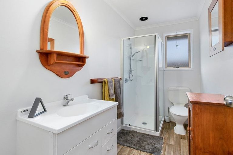 Photo of property in 13 O'sullivan Place, Waiuku, 2123