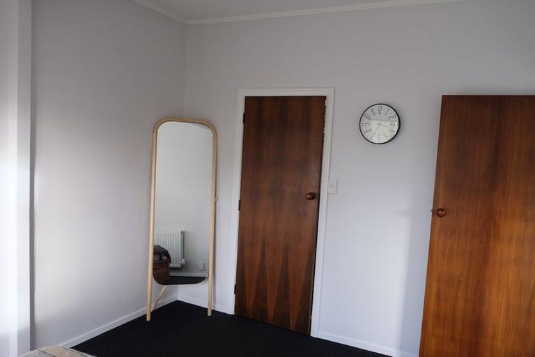 Photo of property in 132 Wadestown Road, Wadestown, Wellington, 6012