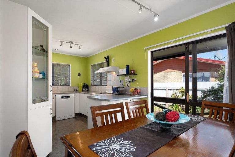 Photo of property in 17 Hayward Court, Te Puke, 3119