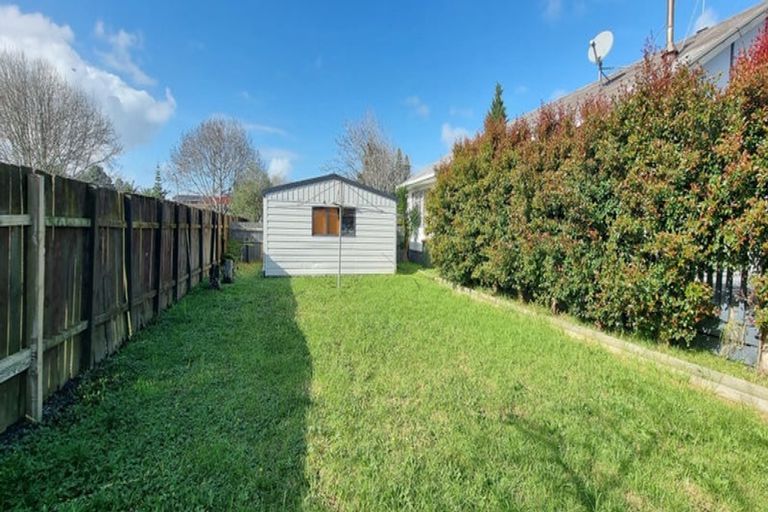 Photo of property in 40 Sikkim Crescent, Clover Park, Auckland, 2019