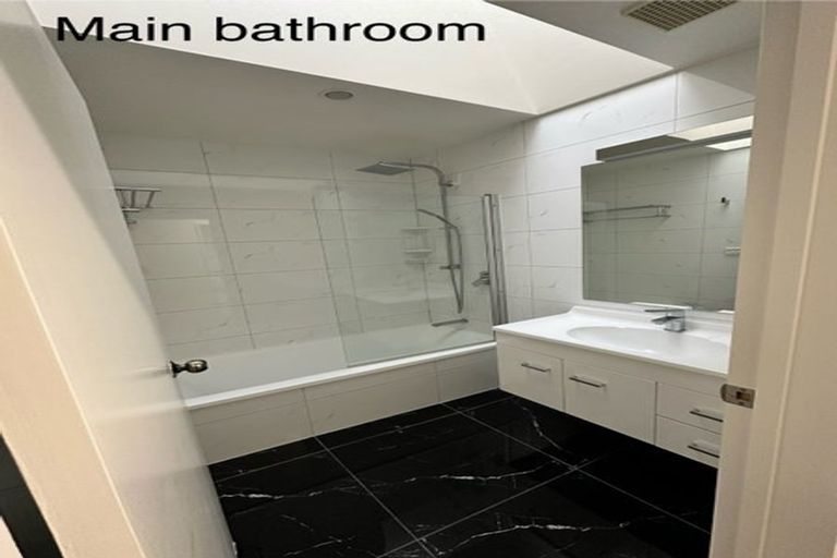 Photo of property in 32 Ring Lane, Paparangi, Wellington, 6037