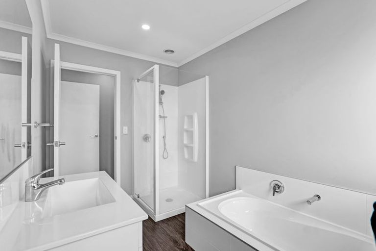 Photo of property in 48b Celia Street, Stratford, 4332