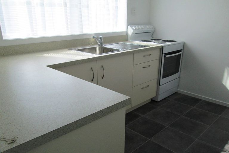 Photo of property in 4 Huia Place, Levin, 5510