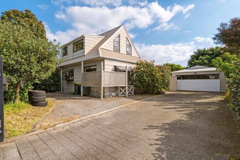 Photo of property in 225 Boucher Avenue, Te Puke, 3119