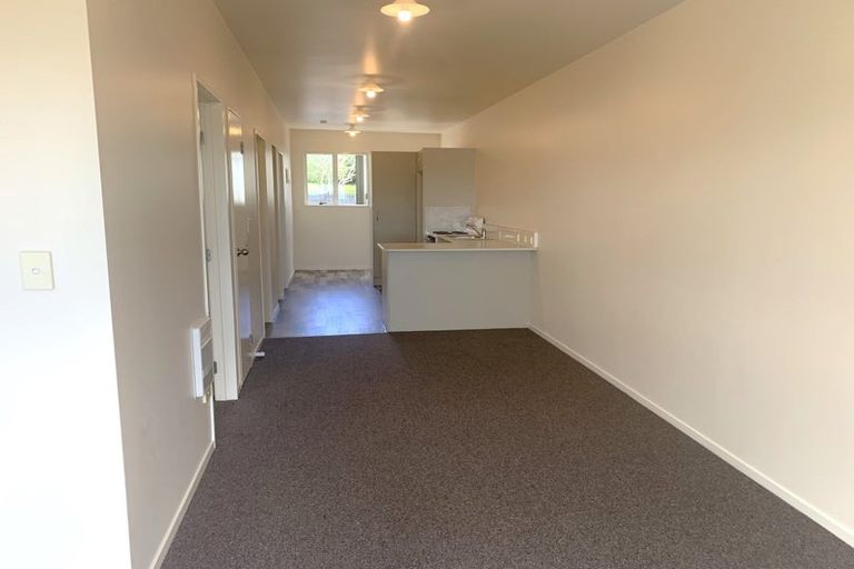 Photo of property in 15/242 Great North Road, Henderson, Auckland, 0612