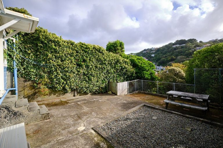 Photo of property in 32 Mckinley Crescent, Brooklyn, Wellington, 6021