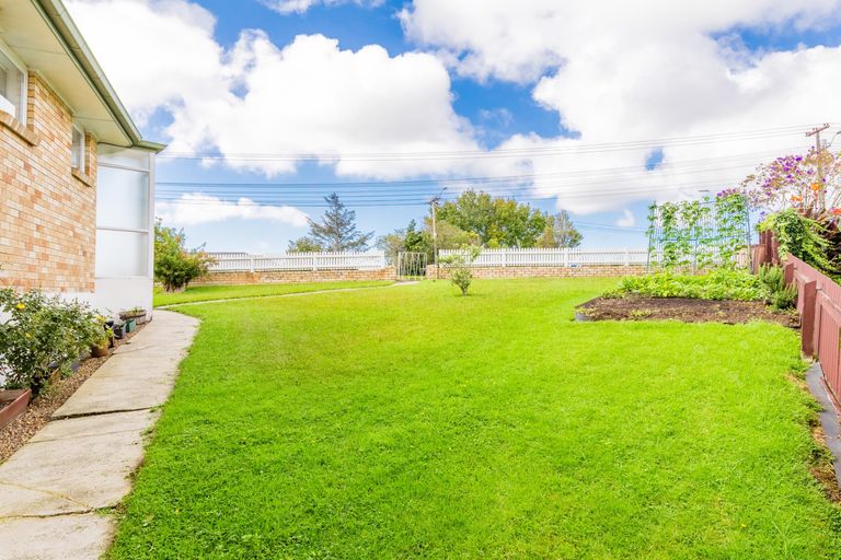 Photo of property in 151 Rosier Road, Glen Eden, Auckland, 0602